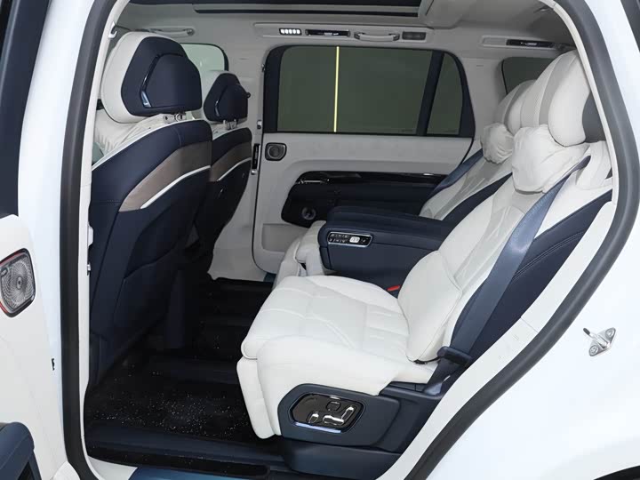 极氪9X 2025款 Hyper版 70kWh 六座
