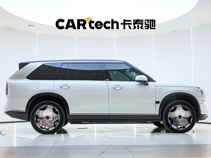 极氪9X 2025款 Hyper版 70kWh 六座