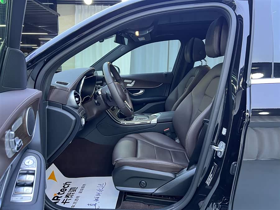 奔驰GLC 2022款 改款二 GLC 260 L 4MATIC 豪华型