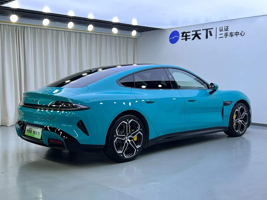 小米SU7 2024款 后驱长续航智驾版