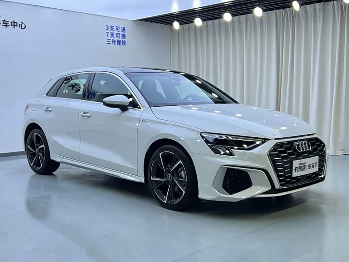 奥迪A3 2023款 Sportback 35 TFSI 时尚运动型