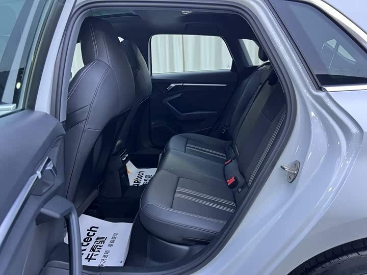 奥迪A3 2023款 Sportback 35 TFSI 时尚运动型