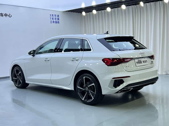 奥迪A3 2023款 Sportback 35 TFSI 时尚运动型