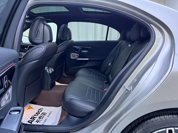 奔驰C级 2022款 C 260 L 运动版