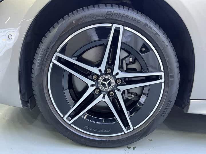 奔驰C级 2022款 C 260 L 运动版