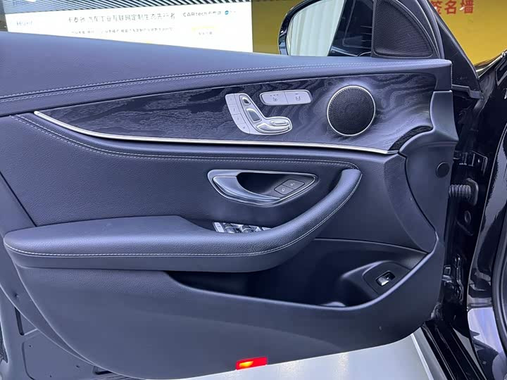 奔驰E级 2019款 E 300 L 运动时尚型