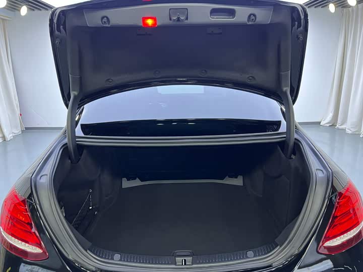 奔驰E级 2019款 E 300 L 运动时尚型