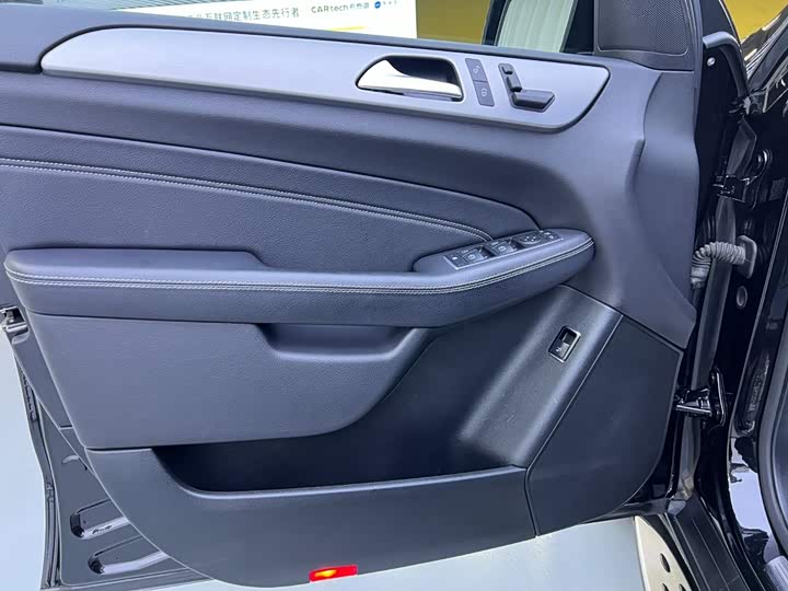 奔驰M级 2014款 ML 320 4MATIC