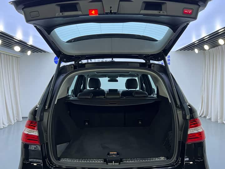 奔驰M级 2014款 ML 320 4MATIC