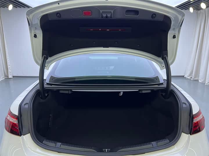 奔驰E级(进口) 2023款 E 260 轿跑车