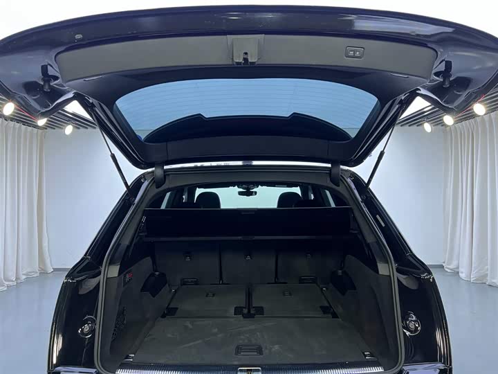 奥迪Q7 2022款 55 TFSI quattro S line运动型