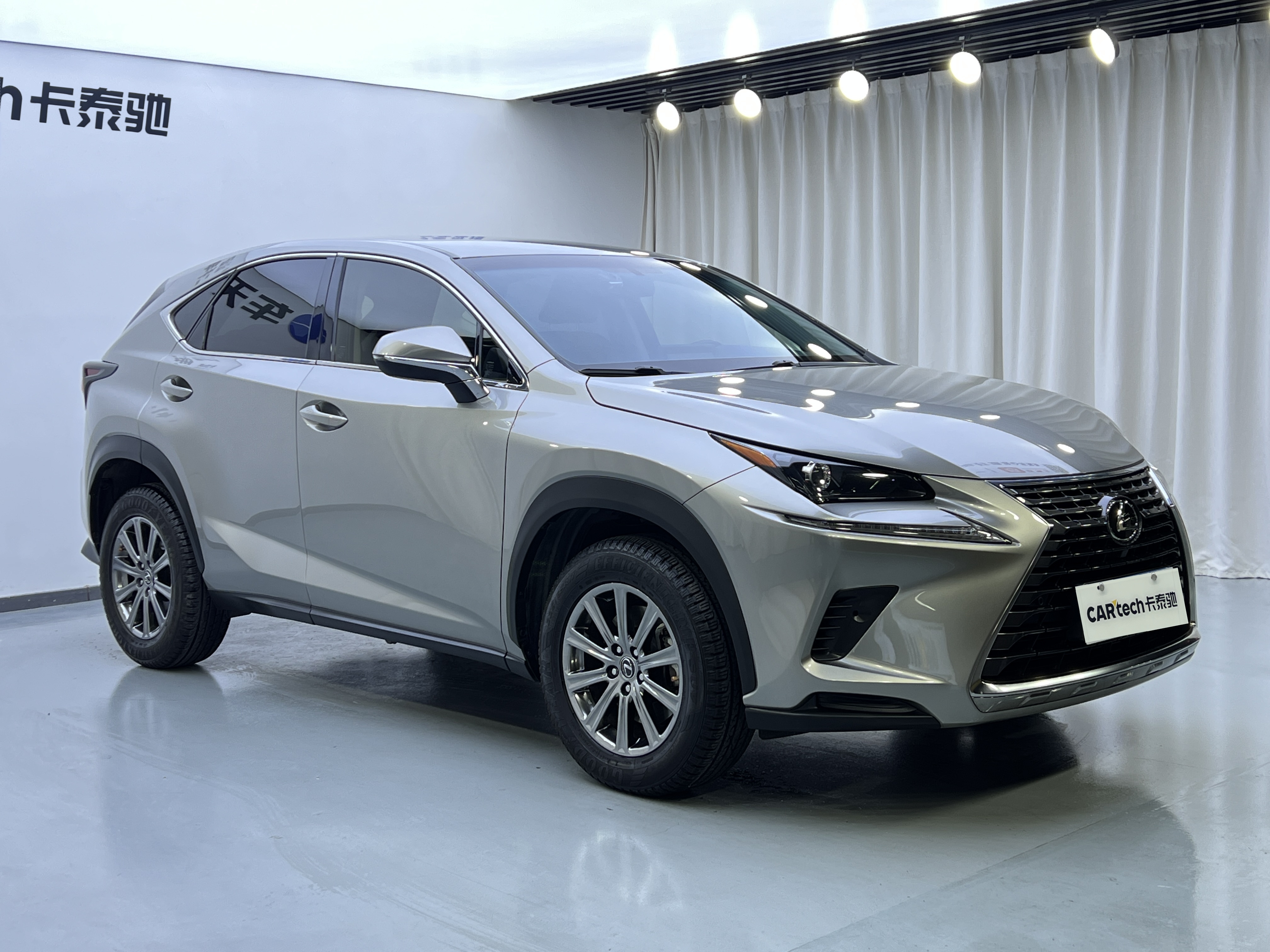 雷克萨斯NX 2018款 300h 前驱 锋尚版