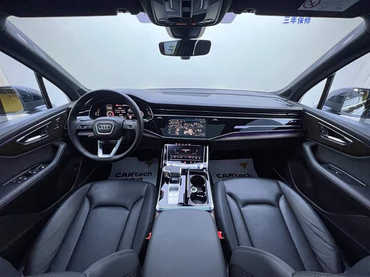 奥迪Q7 2022款 55 TFSI quattro S line运动型