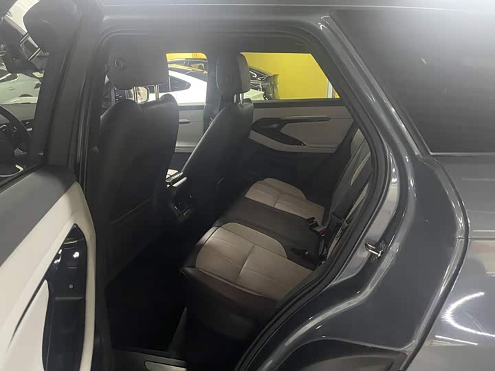 揽胜极光 2020款 249PS R-DYNAMIC S 首发运动定制版