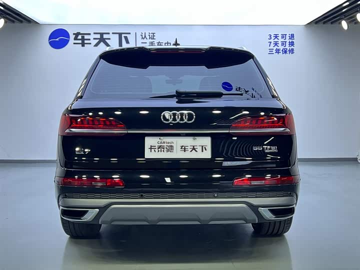 奥迪Q7 2022款 55 TFSI quattro S line运动型